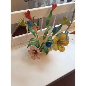 Vtg 1970's Wrought Iron Floral Arrangement 12 Hand Painted Flowers and 10 Leaves